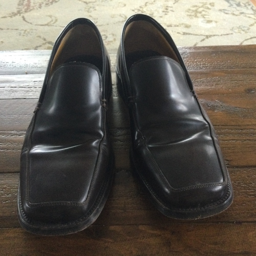 “ TO BOOT NEW YORK”  MENS brown dress shoes.
